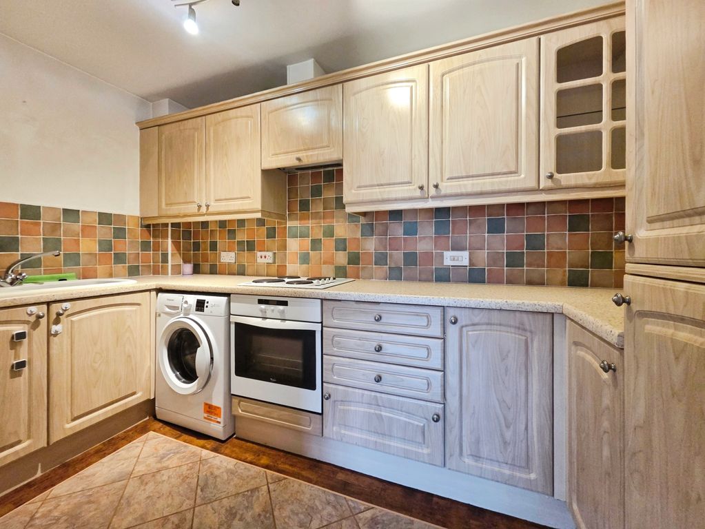 Property photo 3 of 15 1A0B3E8d-1000141747
