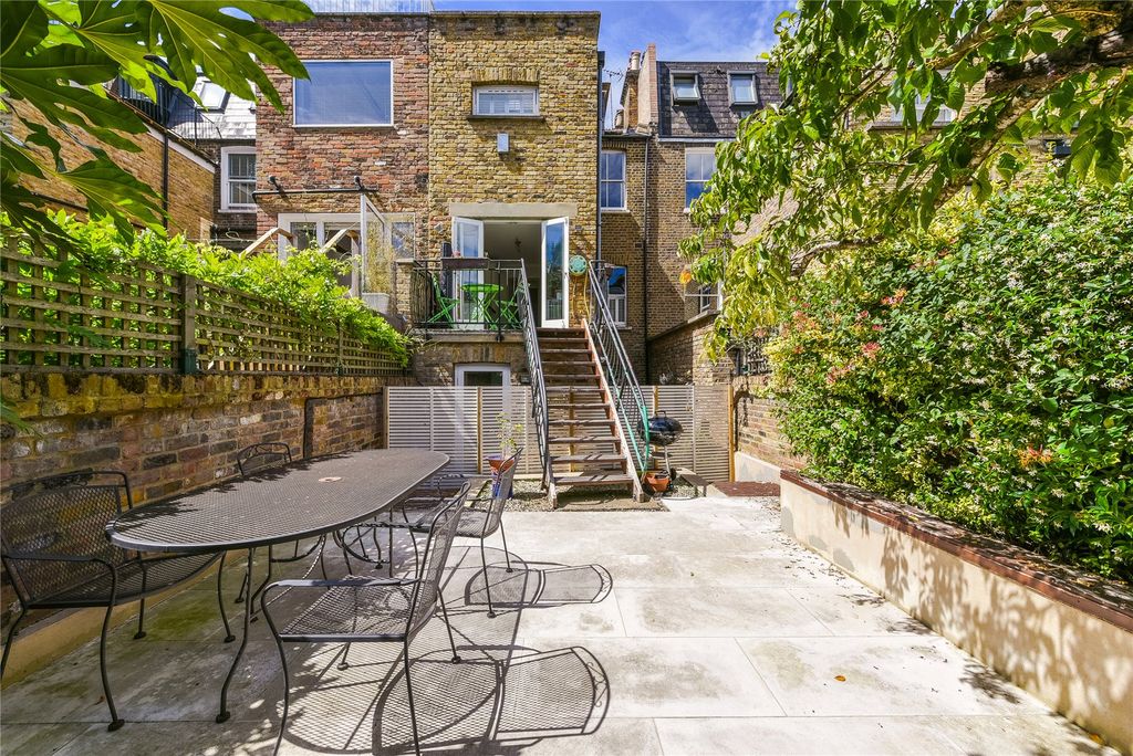 Property photo 3 of 11 Picture No. 17