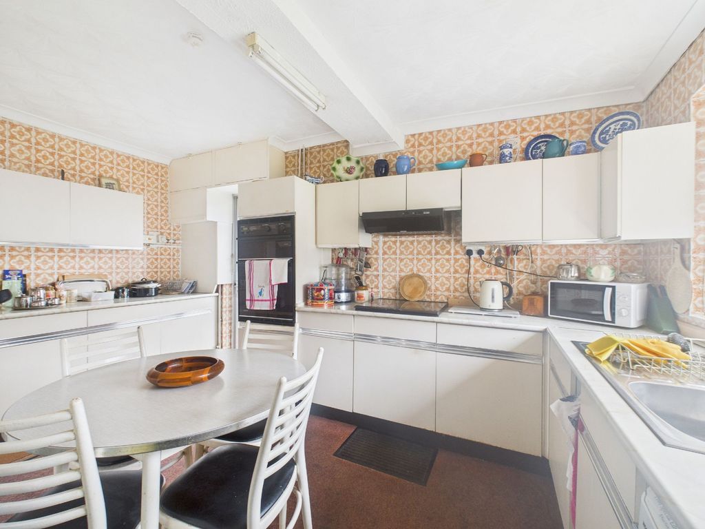 Property photo 3 of 22