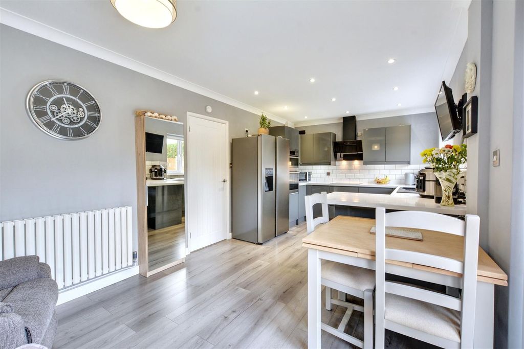 Property photo 3 of 25 Dining/Living Kitchen