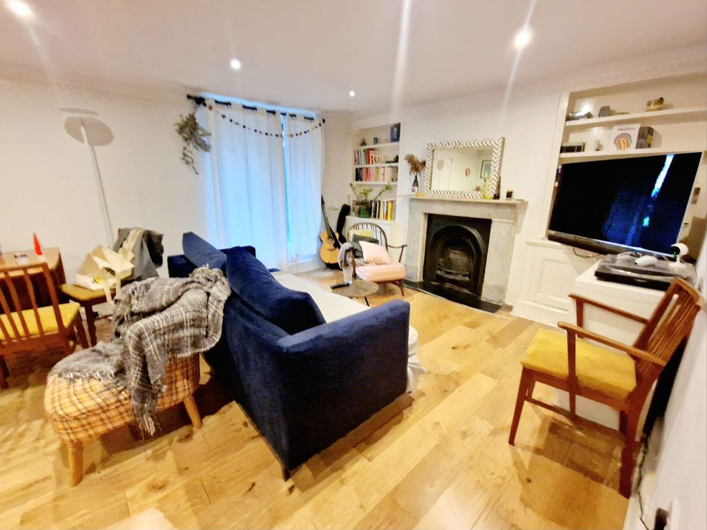 Property photo 1 of 4