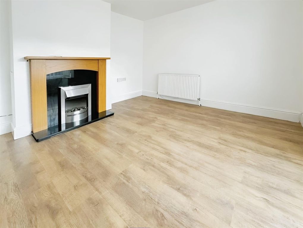 Property photo 2 of 10 5F3A1046-Lounge.Jpg