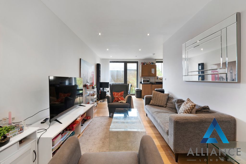Property photo 1 of 25