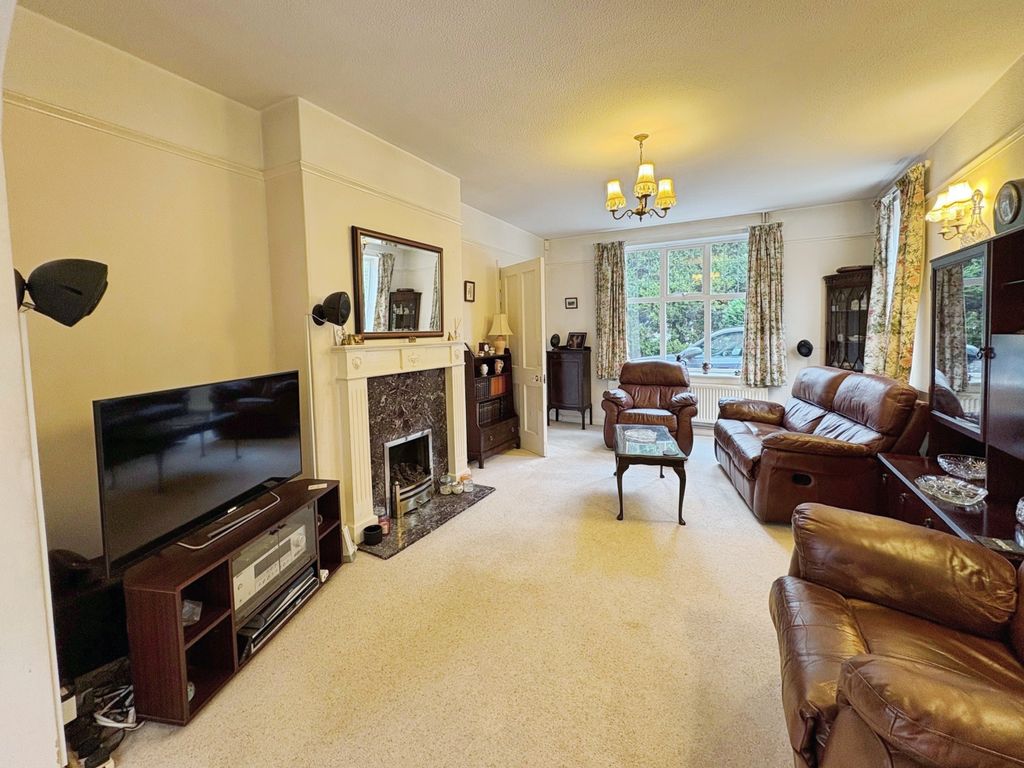 Property photo 3 of 36 3A3A9695-32