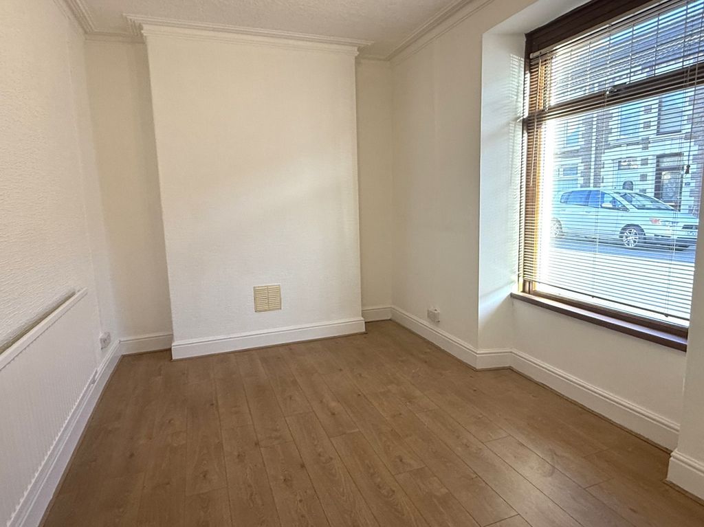 Property photo 2 of 11 Not Specified