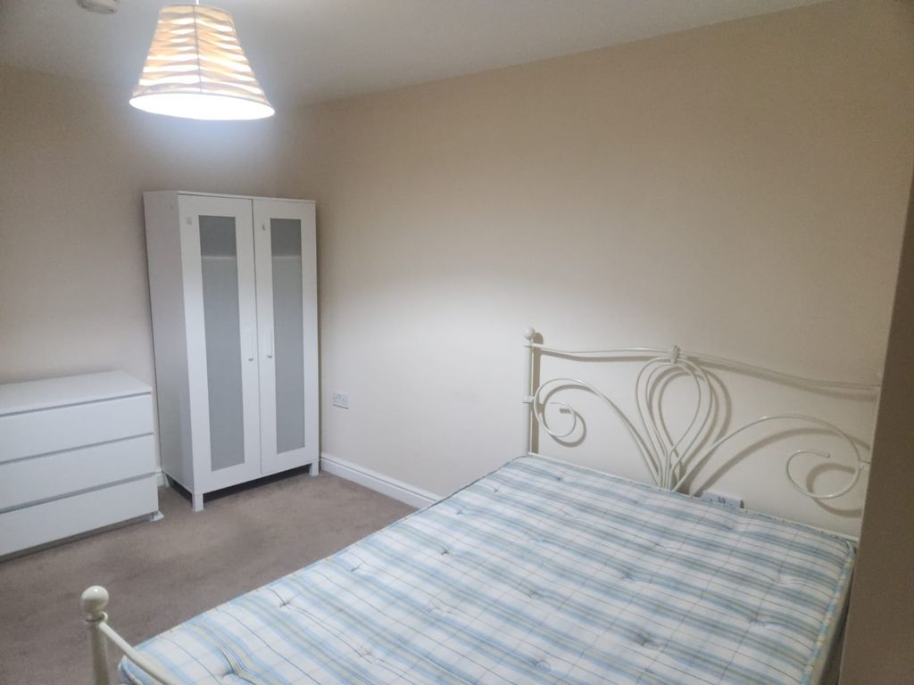 Property photo 3 of 8 Gallery