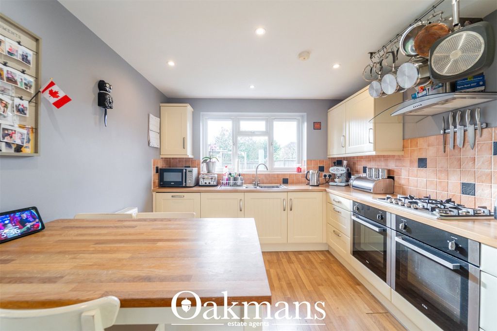 Property photo 2 of 31 Picture No. 35