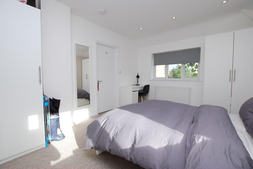 Property photo 2 of 12 Photo 09