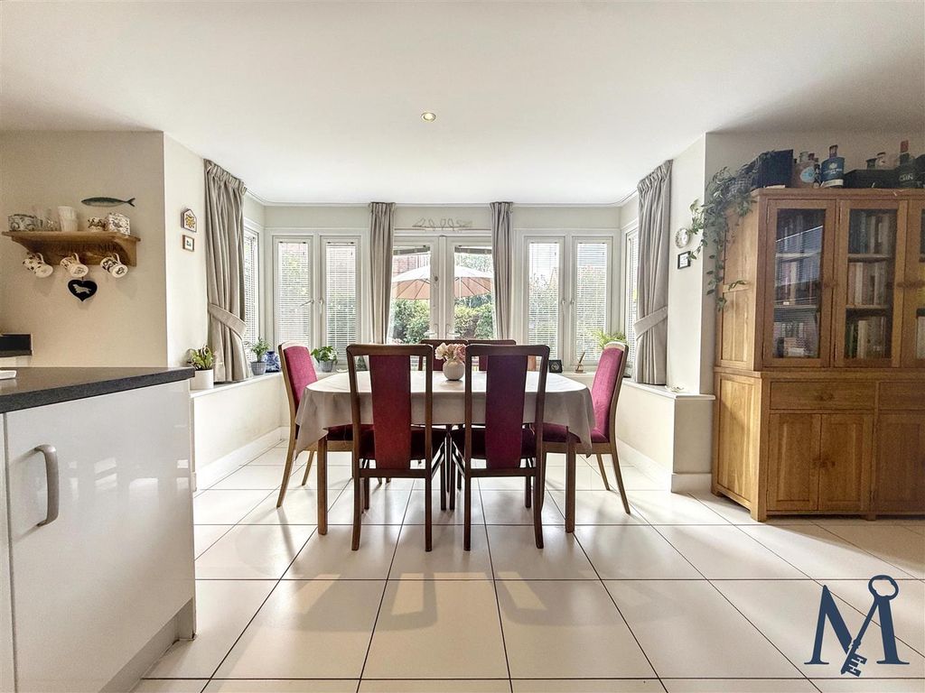 Property photo 3 of 32 Living Kitchen Diner