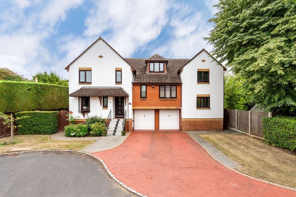 Property photo 1 of 17