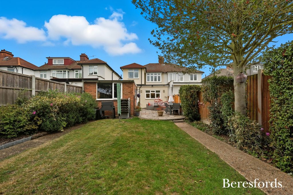 Property photo 2 of 23 Picture No. 22