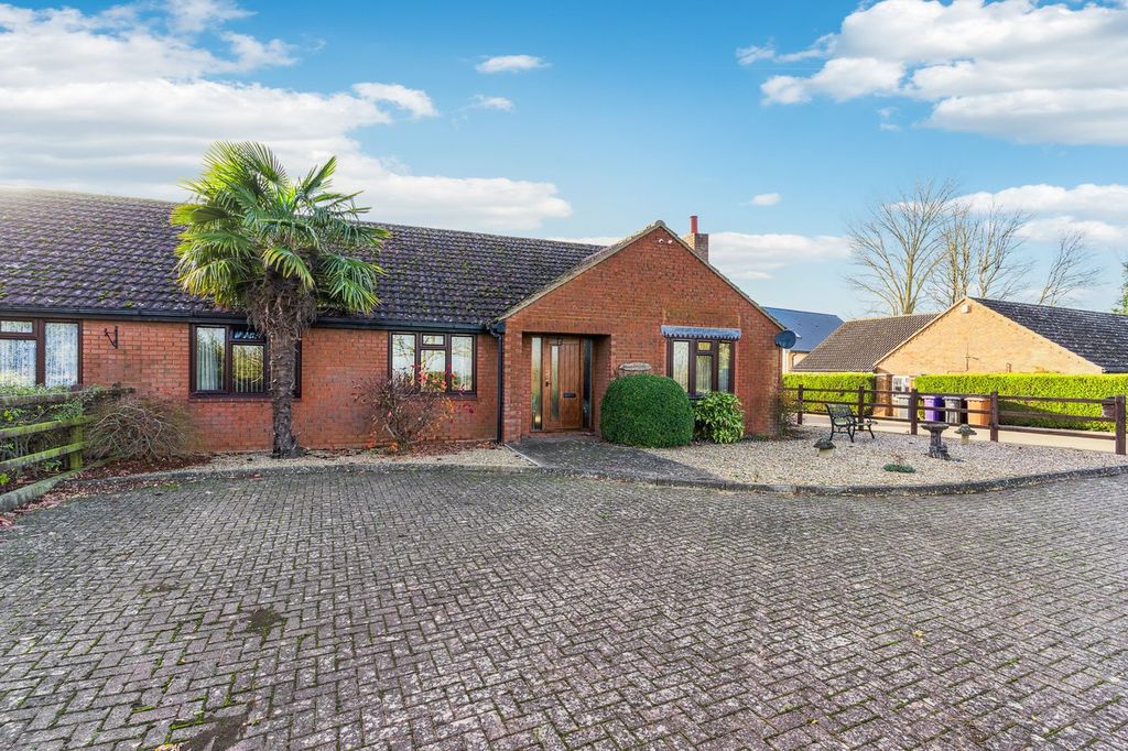 Property photo 1 of 22