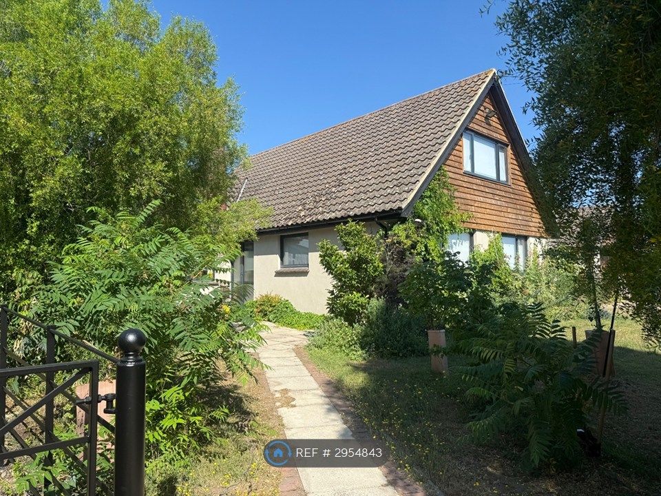 Property photo 2 of 9