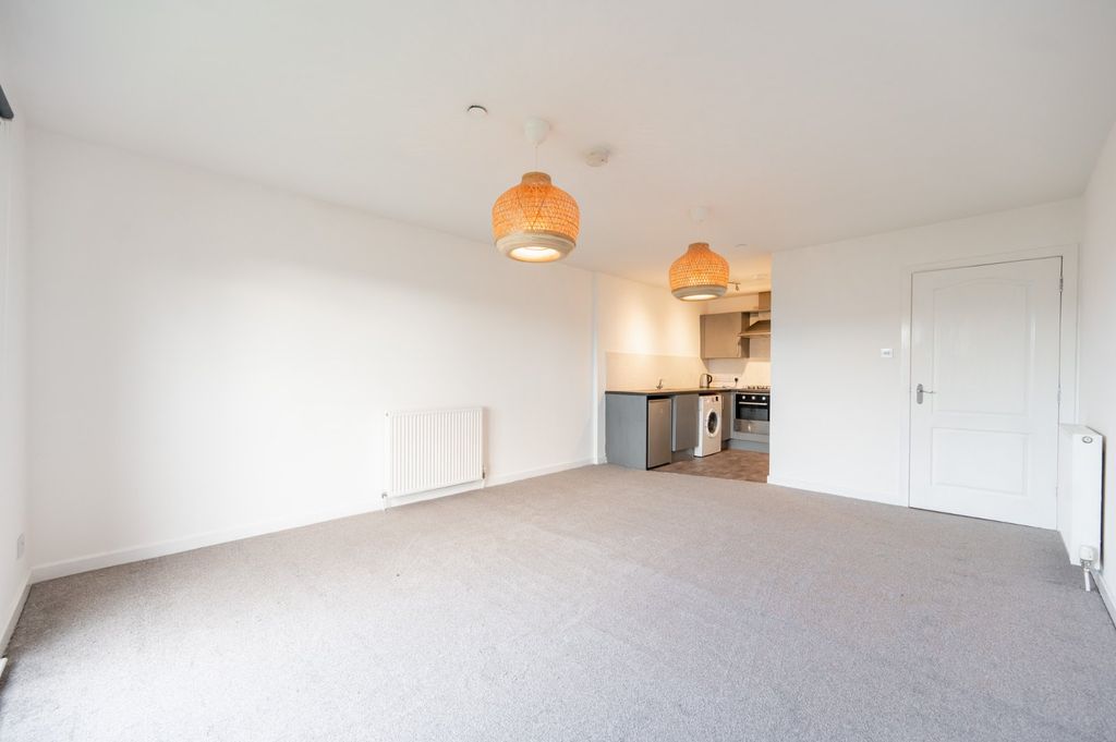 Property photo 3 of 10 Picture No. 05