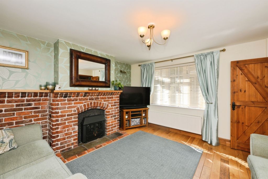 Property photo 3 of 19