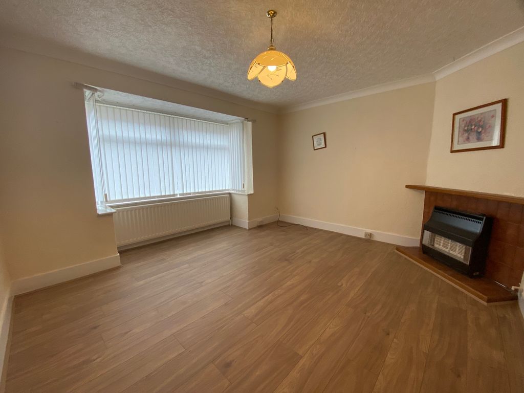 Property photo 2 of 9 Living Room