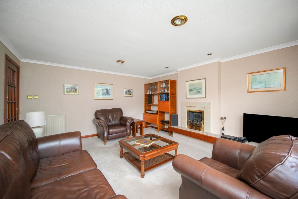 Property photo 3 of 19 Property Image 3