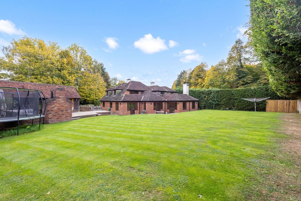 Additional image 5 of 6 bed detached house for saleWildgoose Drive, Horsham RH12