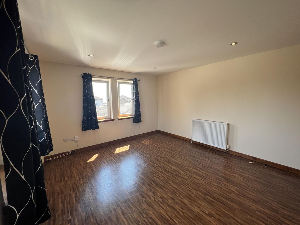 Property photo 3 of 39