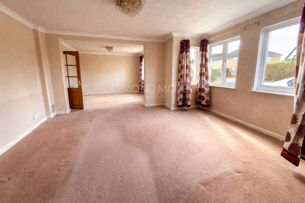 Property photo 2 of 13 Photo 11