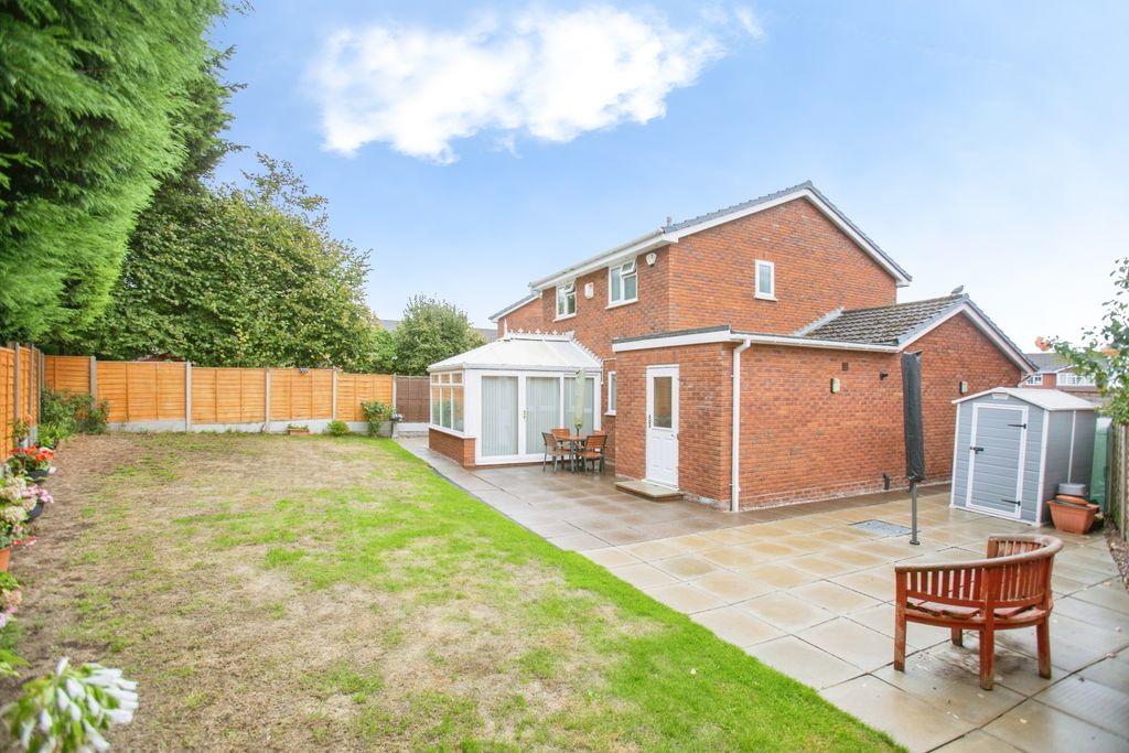 Property photo 2 of 21 90c7A172-Mw26-2136