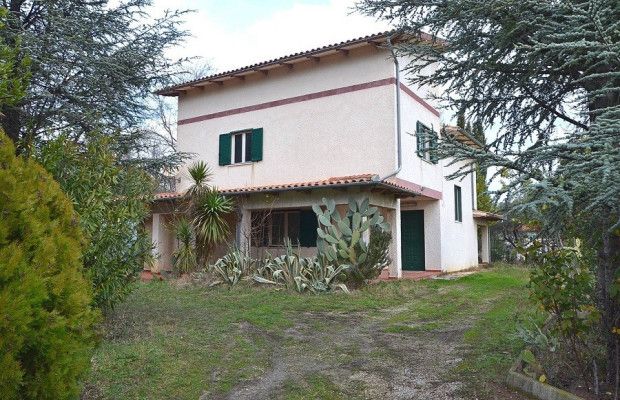 Property photo 1 of 20