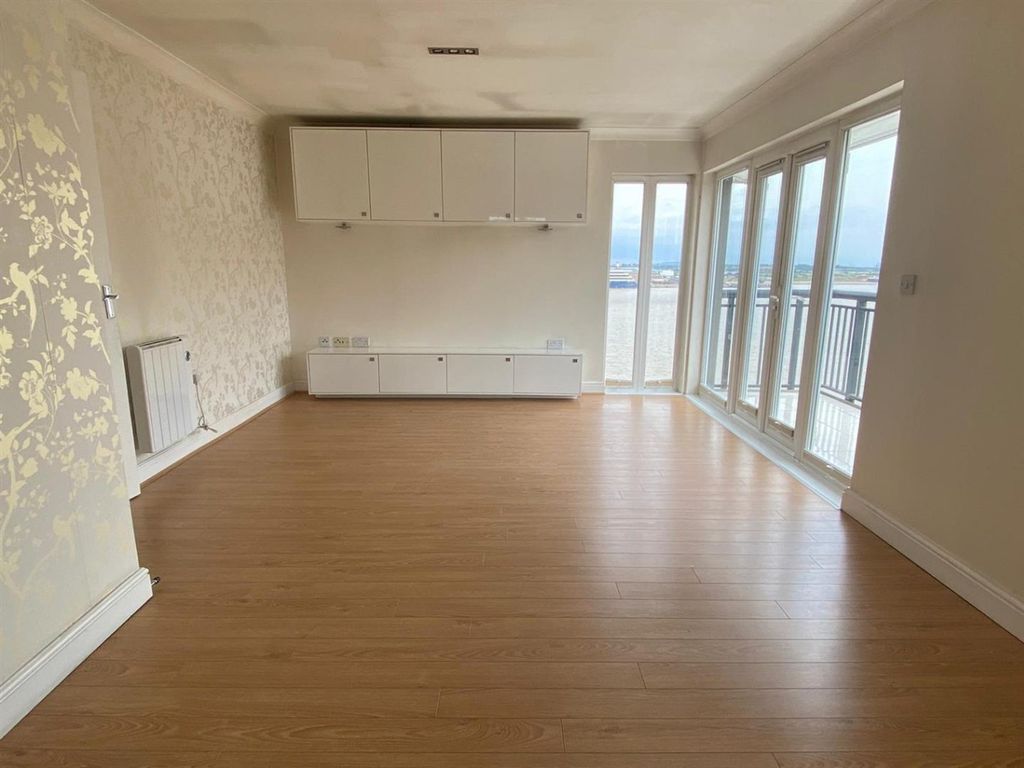 Property photo 3 of 10 4531372