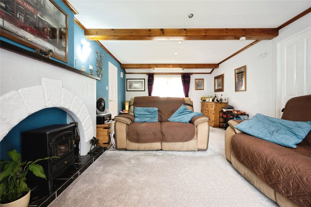 Property photo 3 of 20 Picture No. 16