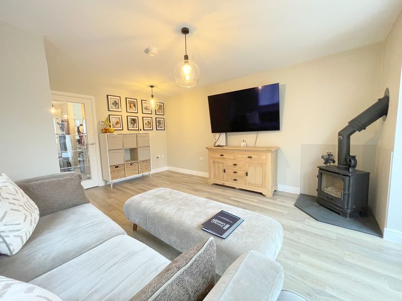 Property photo 2 of 16 Storeys Road