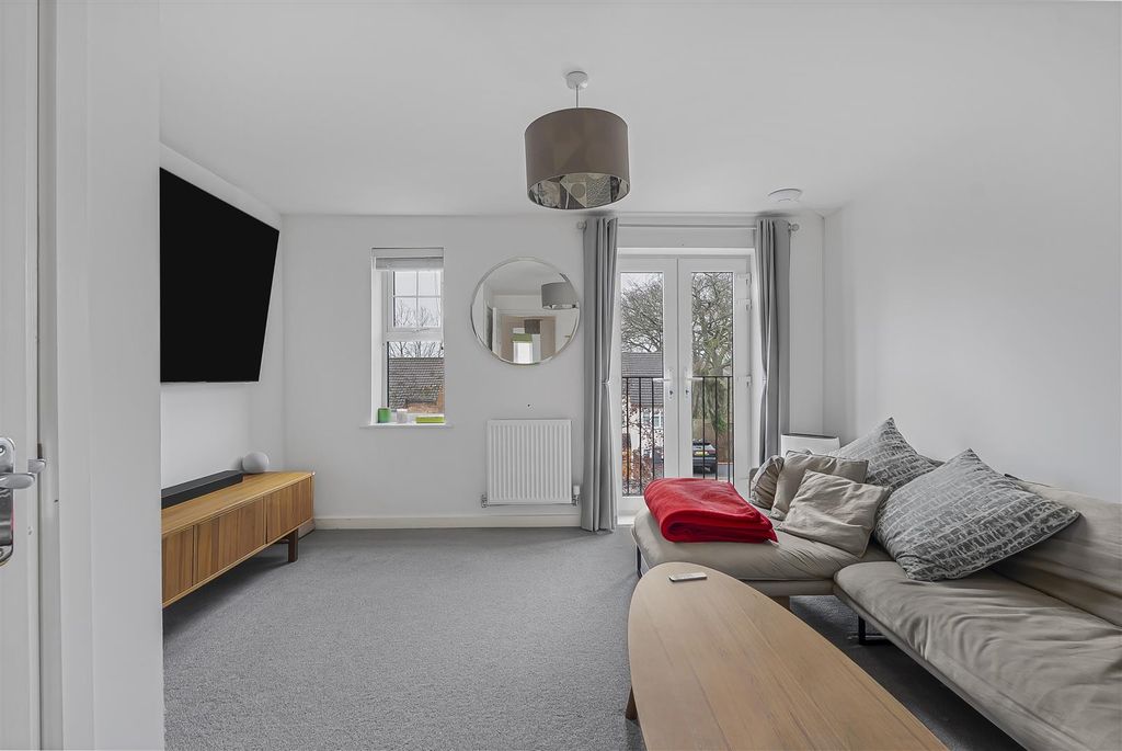 Property photo 2 of 18 5_72602.Jpg