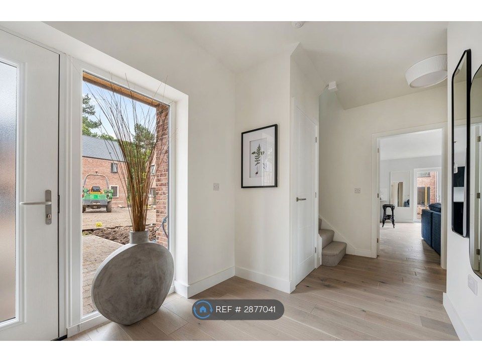 Property photo 3 of 13 Hallway