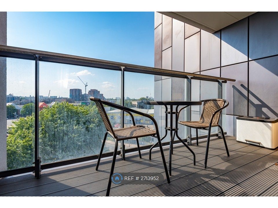 Property photo 2 of 24