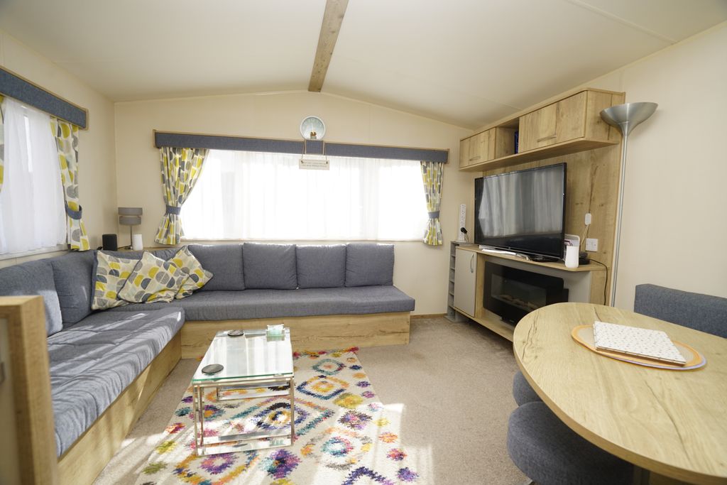 Property photo 3 of 26