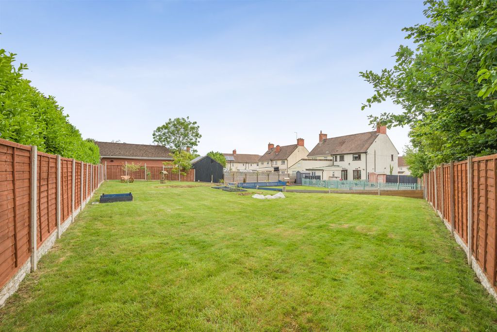 Property photo 2 of 26