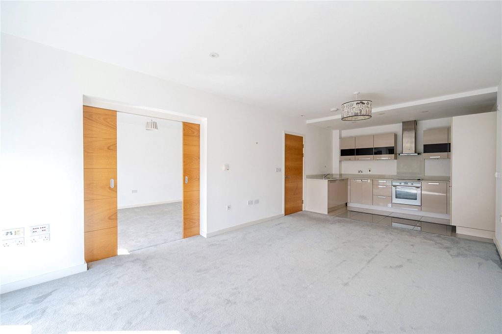 Property photo 2 of 11 Picture No. 36