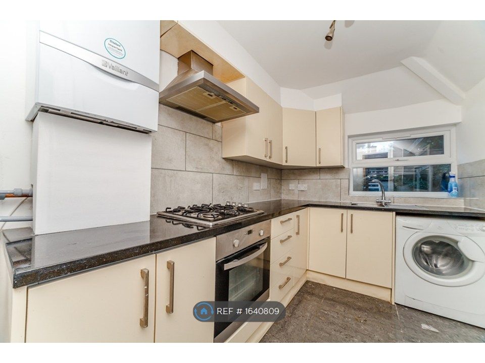 Property photo 3 of 22