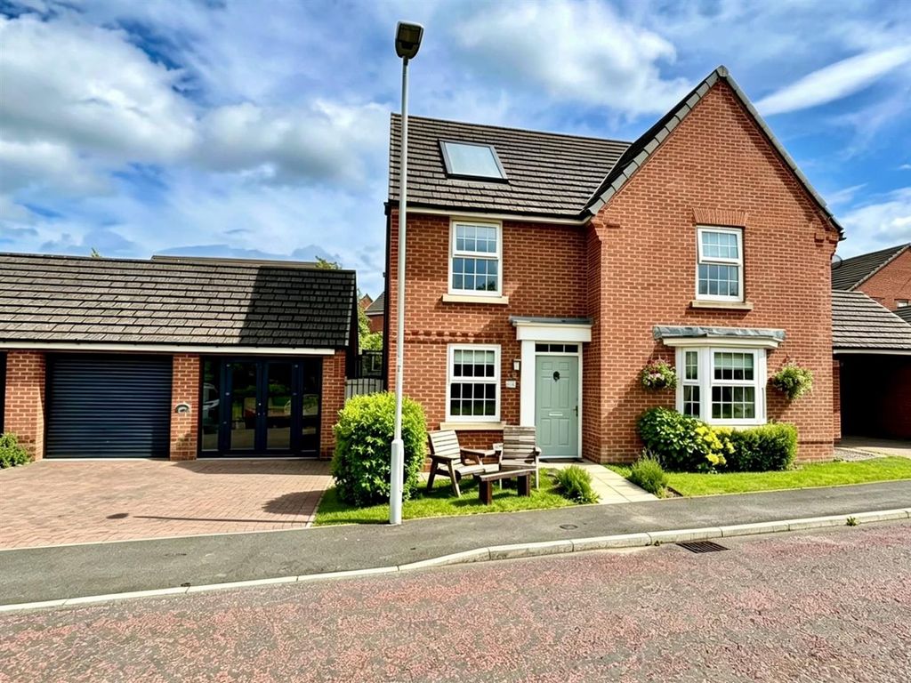 Property photo 1 of 17