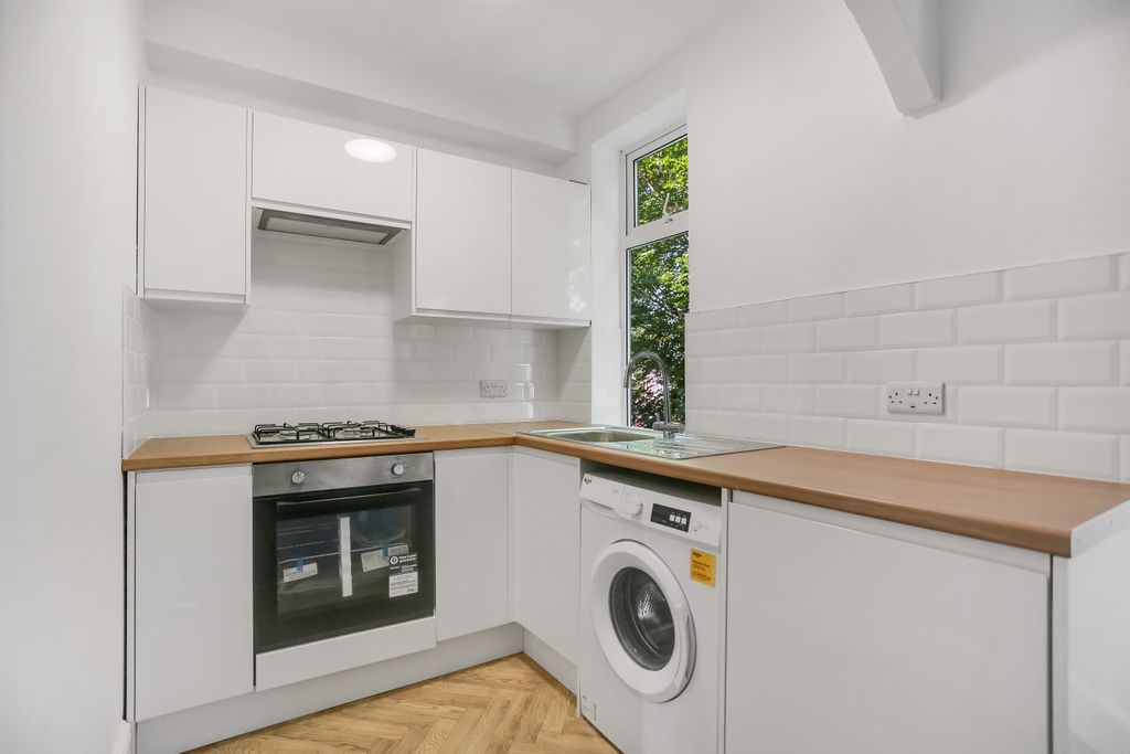 Property photo 2 of 10 296A5243