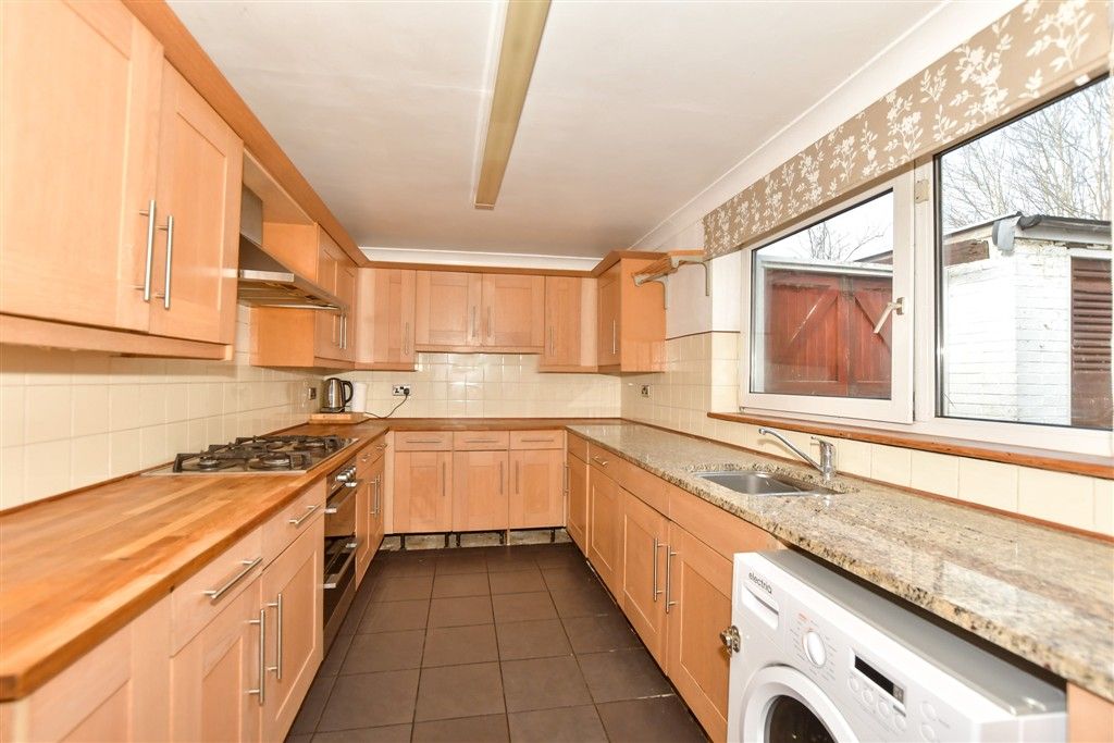 Property photo 2 of 15 Kitchen