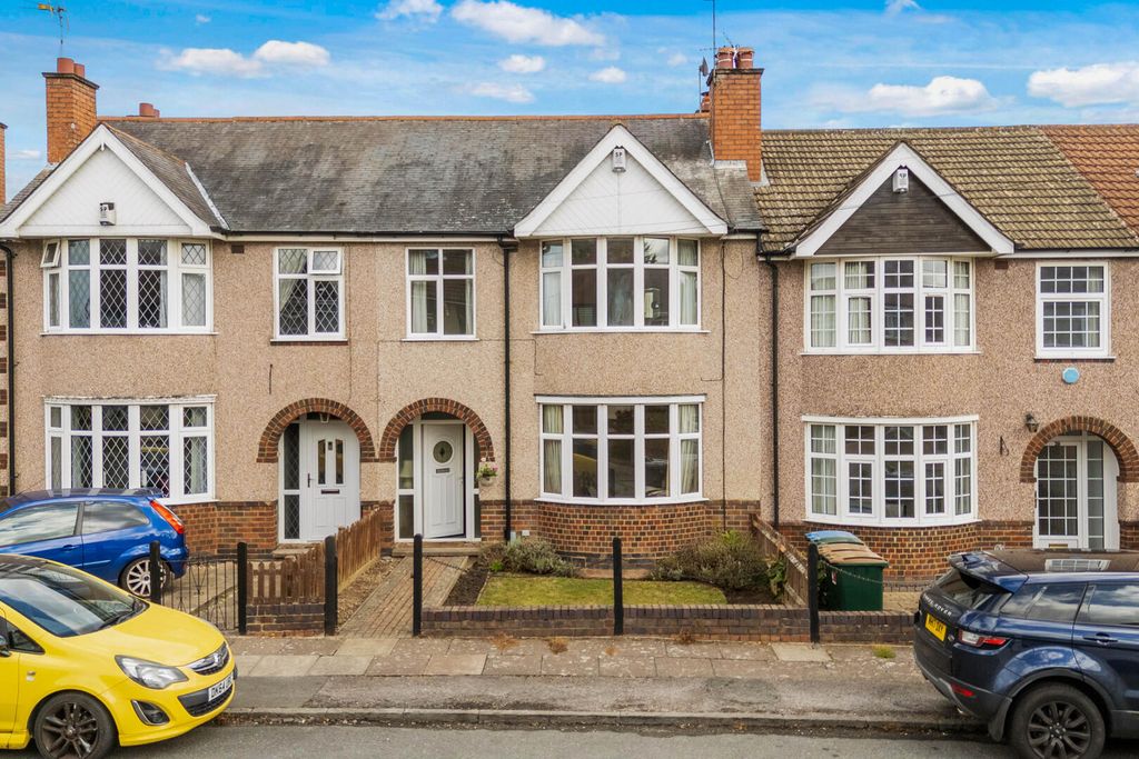 Property photo 1 of 18 Front (Exterior)