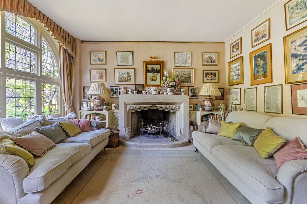 Property photo 3 of 26 Drawing Room