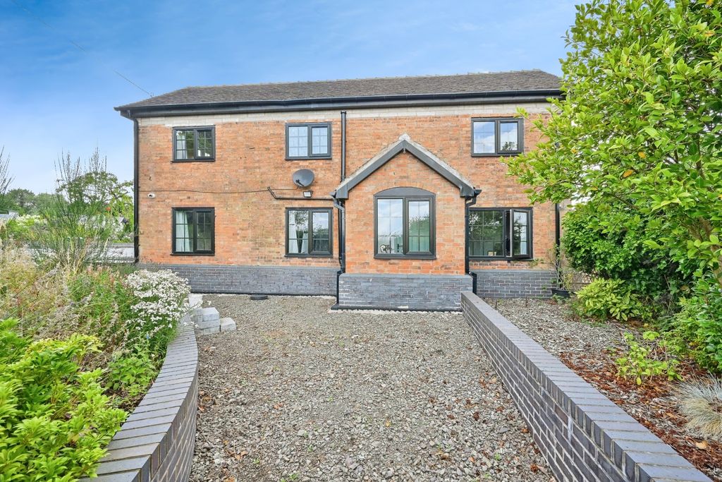 Property photo 1 of 27 Main