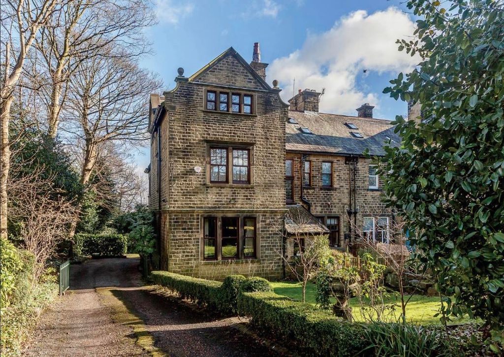 Property photo 2 of 22 Image