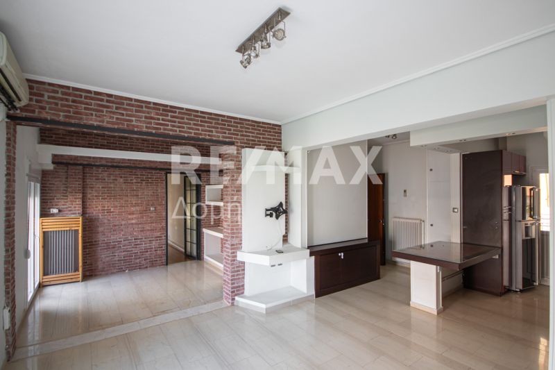 Property photo 1 of 36