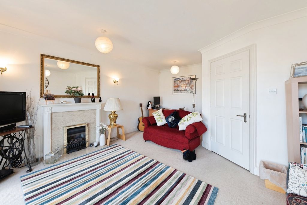 Property photo 2 of 28 Pbox-Img.Jpg