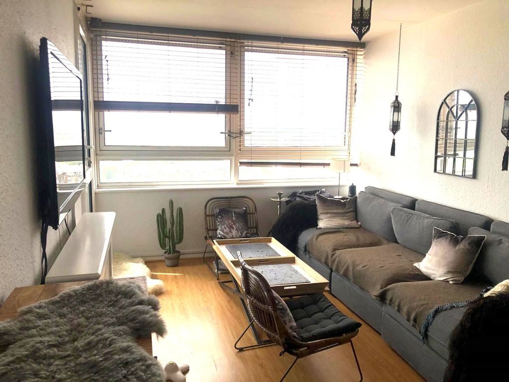 Property photo 3 of 6 Gallery