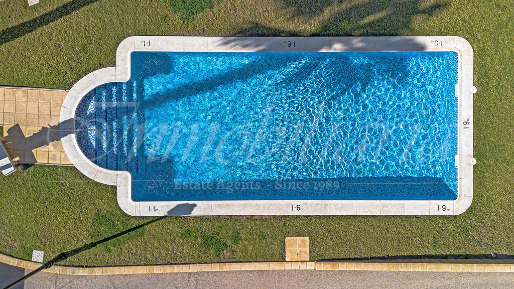 Property photo 3 of 15