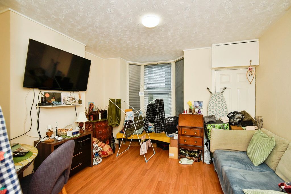 Property photo 3 of 14 Photography