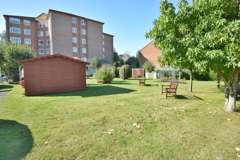 Property photo 3 of 21