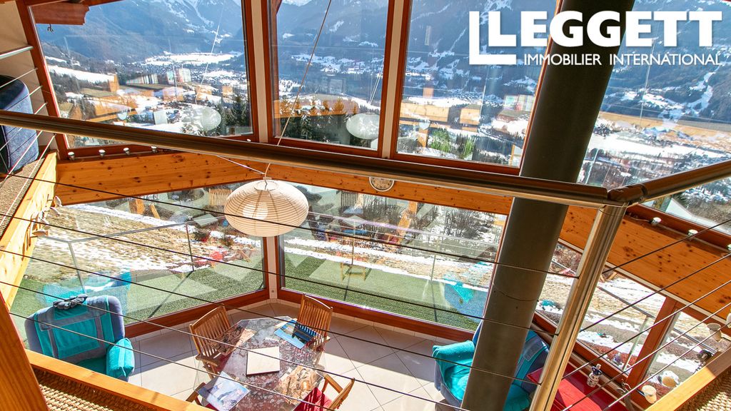 Property photo 3 of 10